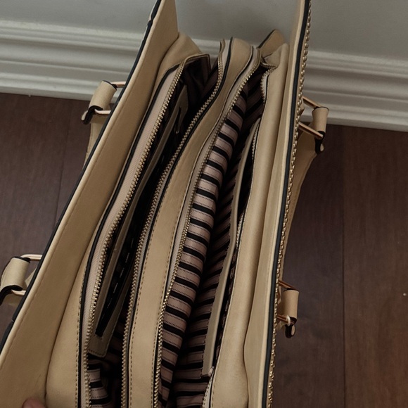 Tan Handbag - BNWT - Picture 5 of 6